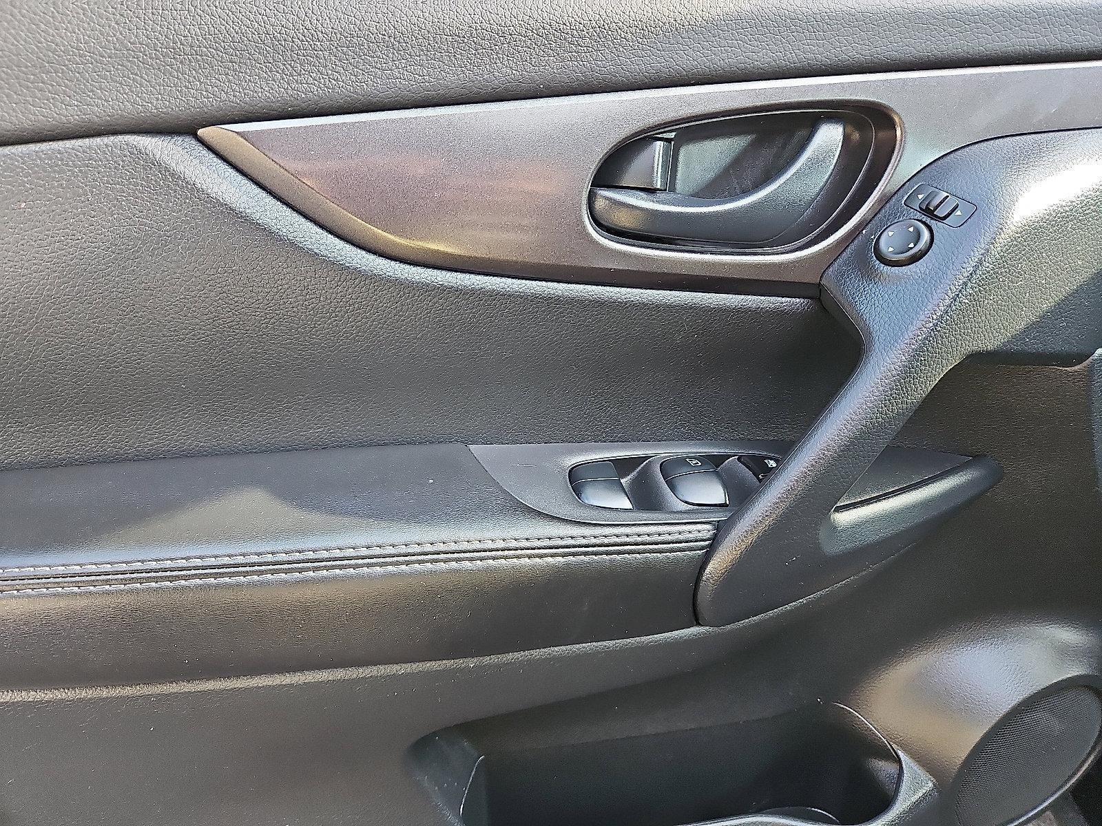 2022 Nissan Rogue Sport S