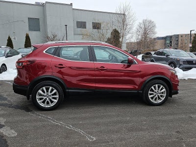 2022 Nissan Rogue Sport SV