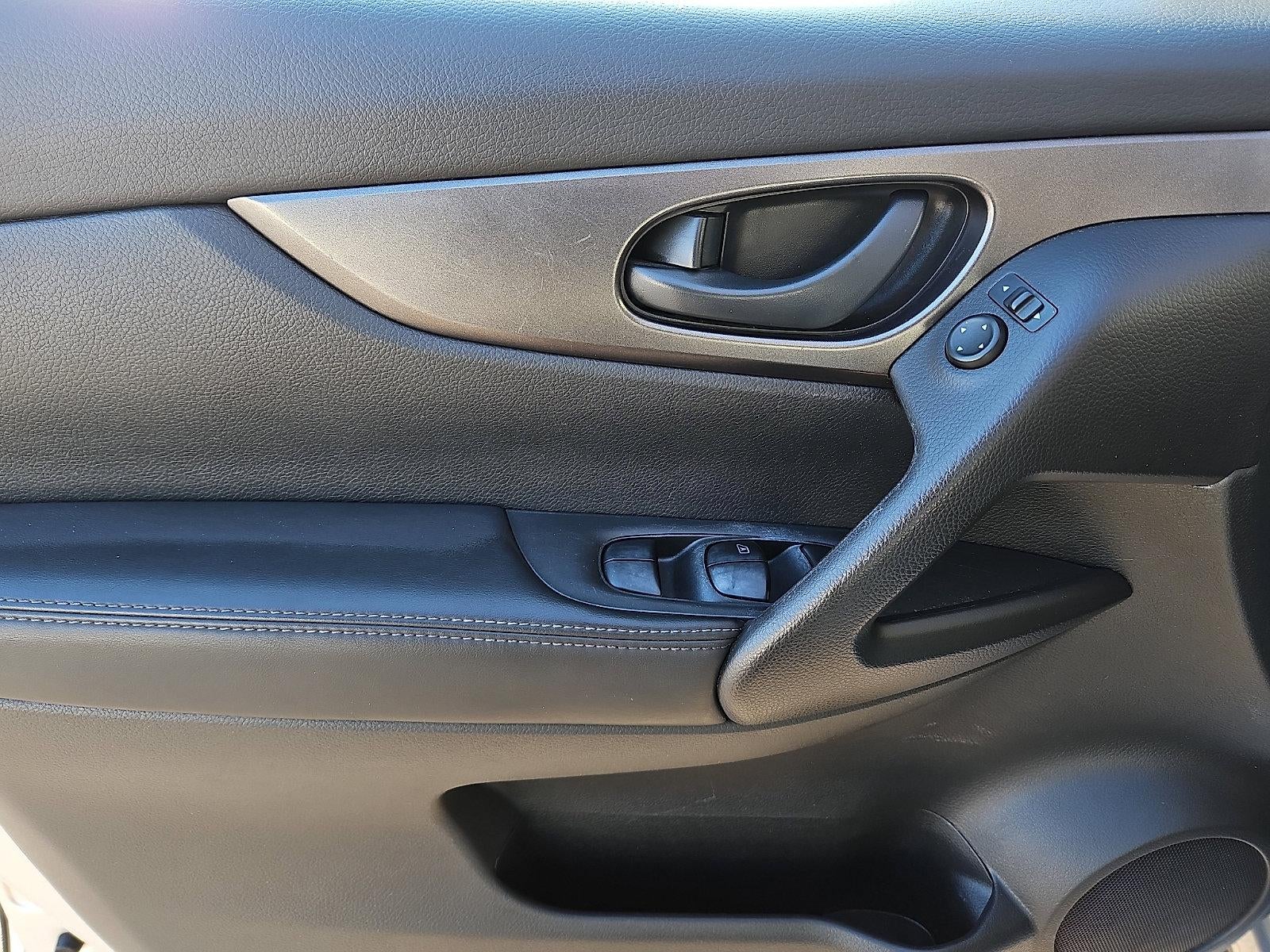 2017 Nissan Rogue Sport AWD S