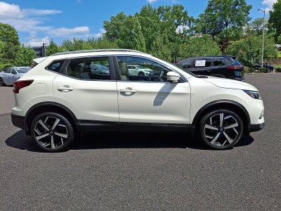 2022 Nissan Rogue Sport SL