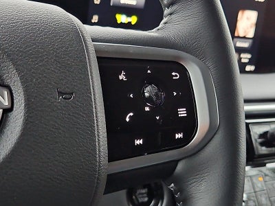 2025 Nissan Armada SV