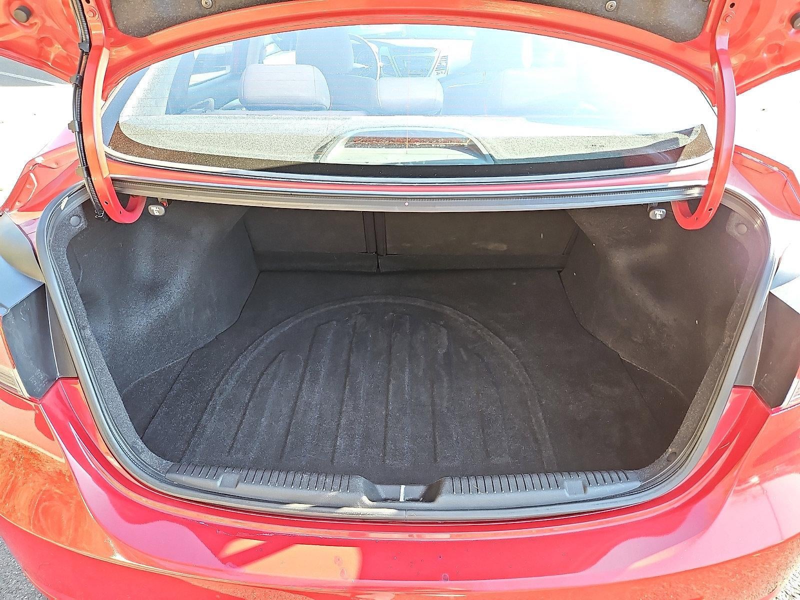 2016 Hyundai ELANTRA 4dr Sdn Auto SE