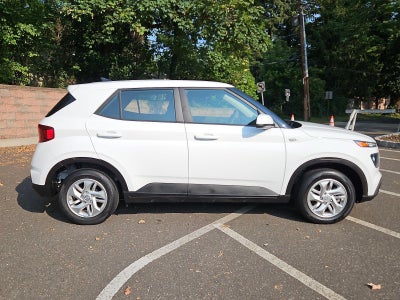 2022 Hyundai VENUE SE IVT