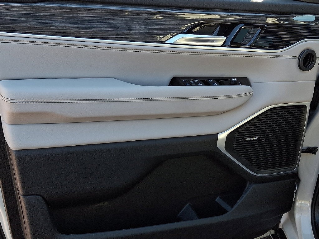 2022 Jeep Wagoneer Series III 4x4