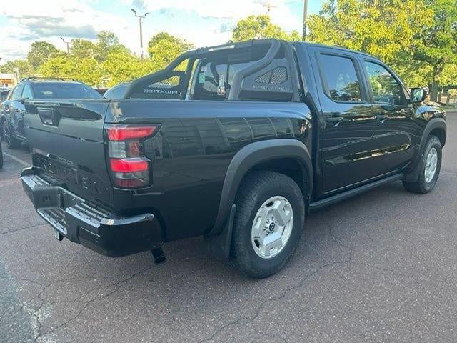 2024 Nissan Frontier Crew Cab 4x4 SV