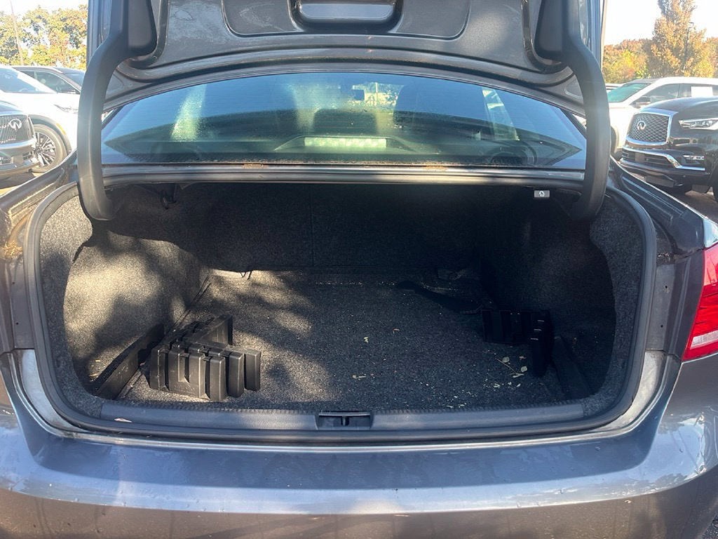 2014 Volkswagen Passat 4dr Sdn 1.8T Auto SE PZEV