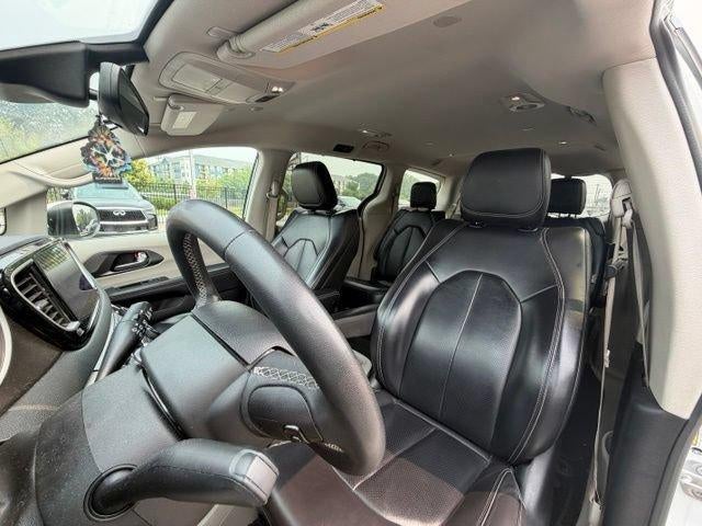 2023 Chrysler Pacifica Touring L FWD