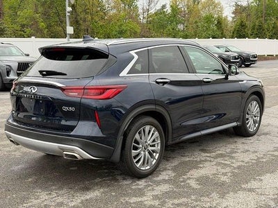 2023 INFINITI QX50 LUXE AWD