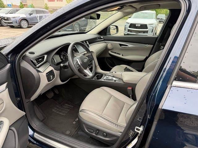 2023 INFINITI QX50 LUXE AWD