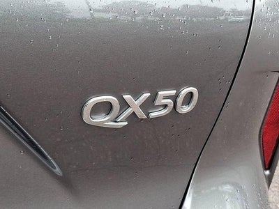 2023 INFINITI QX50 LUXE AWD