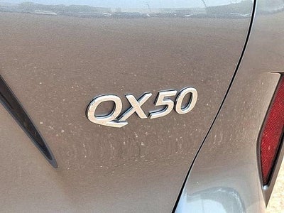 2022 INFINITI QX50 LUXE AWD
