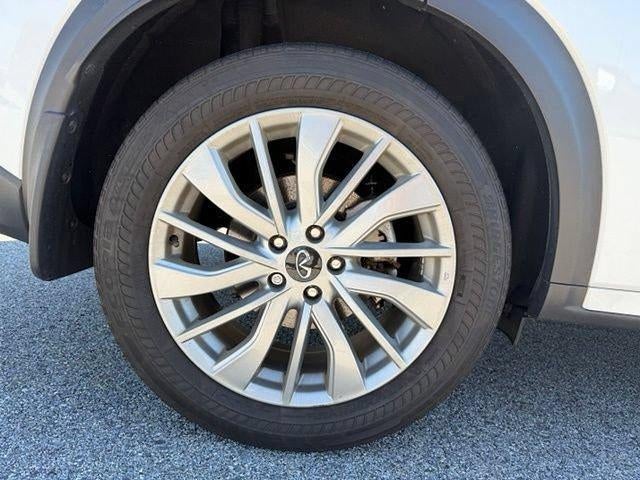 2023 INFINITI QX50 LUXE AWD