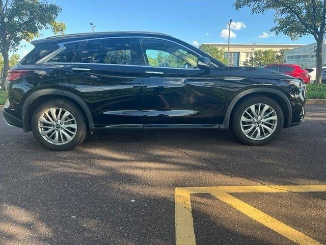 2023 INFINITI QX50 LUXE AWD