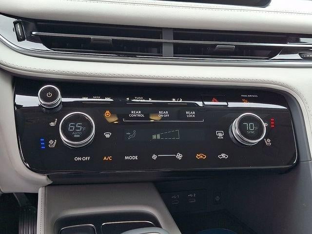 2027 INFINITI QX60 LUXE AWD