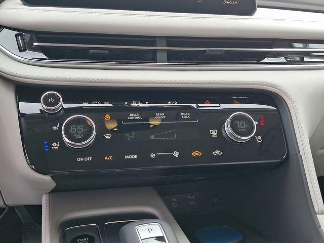 2027 INFINITI QX60 LUXE AWD
