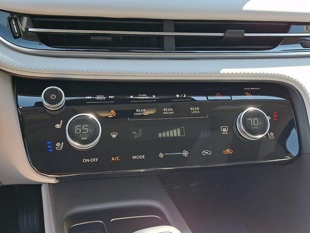 2027 INFINITI QX60 LUXE AWD
