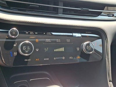 2027 INFINITI QX60 LUXE AWD