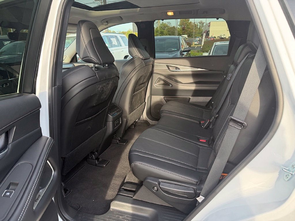 2026 INFINITI QX60 LUXE AWD