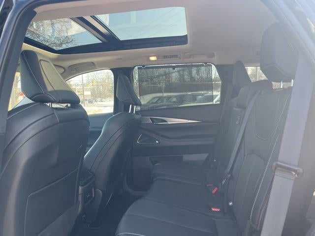 2025 INFINITI QX60 LUXE AWD