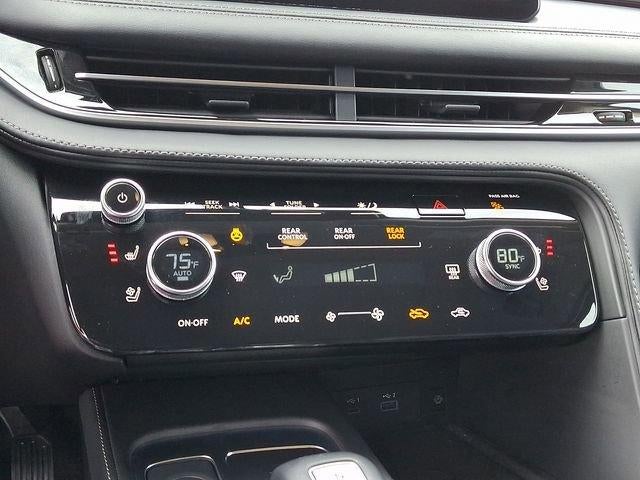 2025 INFINITI QX60 LUXE AWD