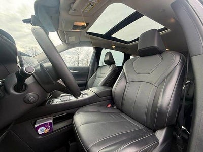 2025 INFINITI QX60 LUXE AWD