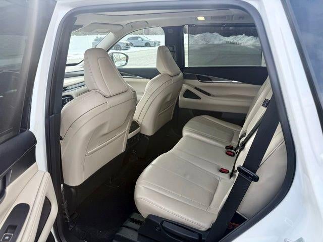 2023 INFINITI QX60 LUXE AWD