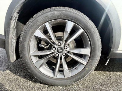 2023 INFINITI QX60 LUXE AWD