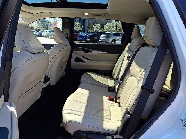 2023 INFINITI QX60 LUXE AWD