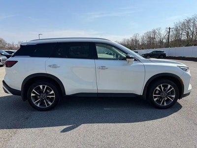 2023 INFINITI QX60 LUXE AWD