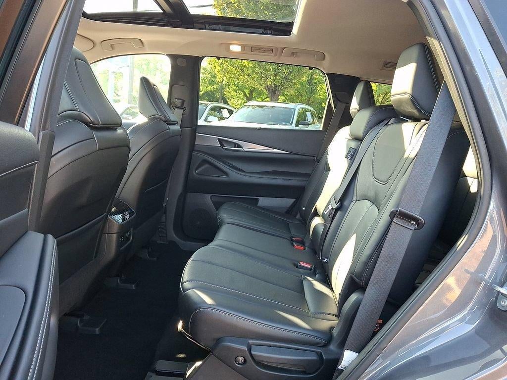 2023 INFINITI QX60 LUXE AWD