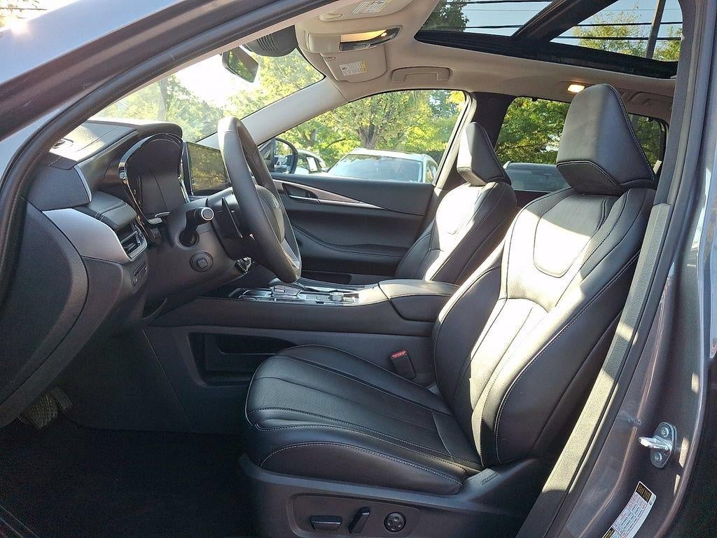 2023 INFINITI QX60 LUXE AWD