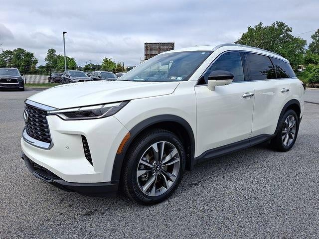 2023 INFINITI QX60 LUXE AWD