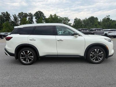2023 INFINITI QX60 LUXE AWD