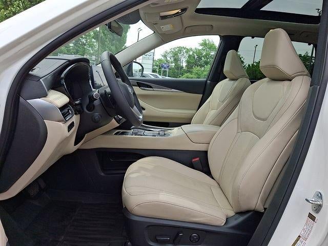 2023 INFINITI QX60 LUXE AWD