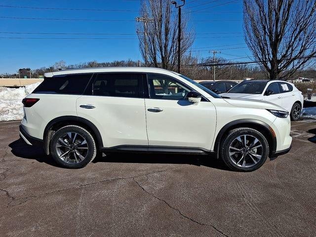 2023 INFINITI QX60 LUXE AWD