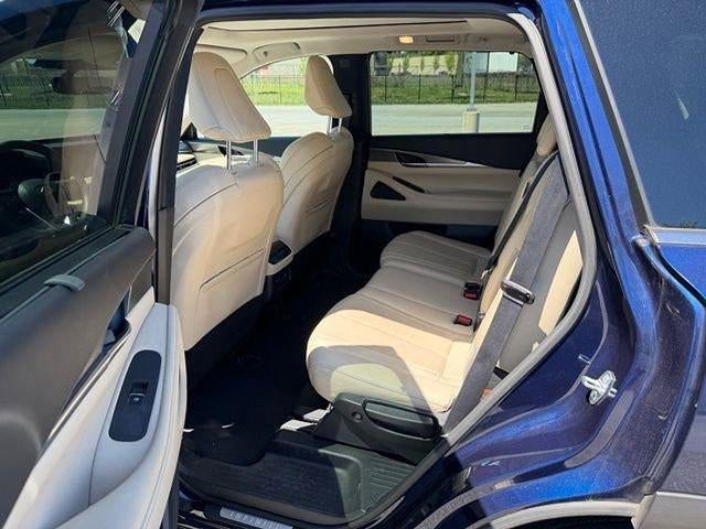 2023 INFINITI QX60 LUXE AWD