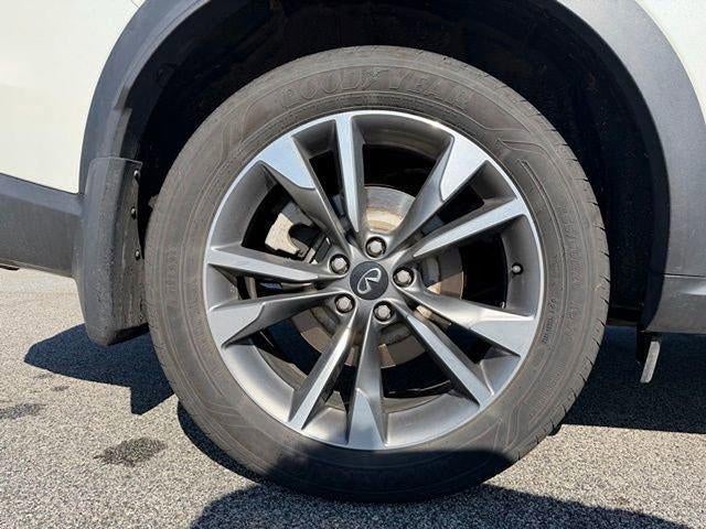 2023 INFINITI QX60 LUXE AWD