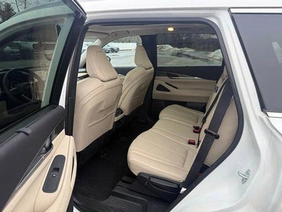 2023 INFINITI QX60 LUXE AWD