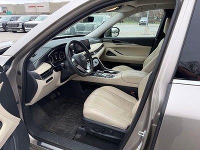 2023 INFINITI QX60 LUXE AWD