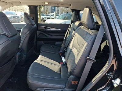 2023 INFINITI QX60 LUXE AWD