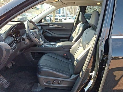 2023 INFINITI QX60 LUXE AWD