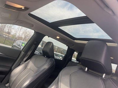 2023 INFINITI QX60 LUXE AWD