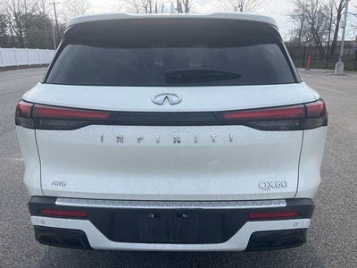2023 INFINITI QX60 LUXE AWD