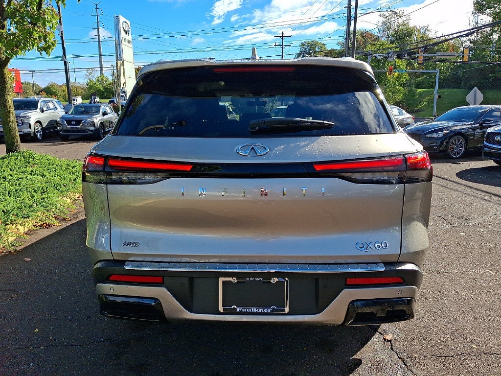 2023 INFINITI QX60 LUXE AWD