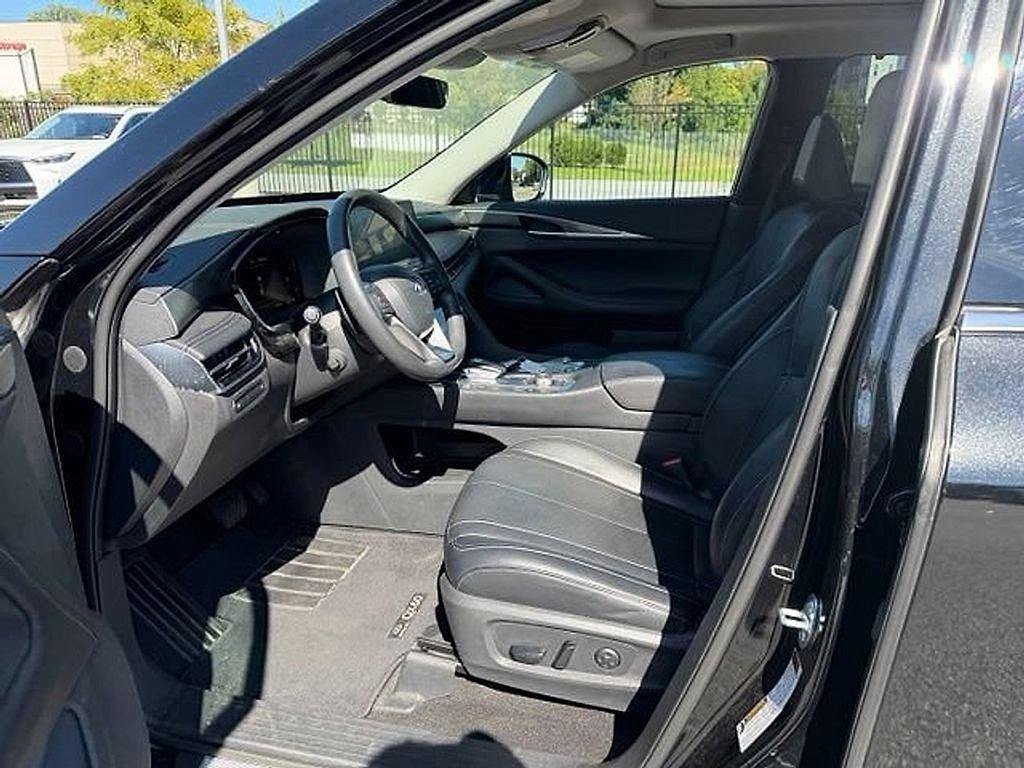 2023 INFINITI QX60 LUXE AWD