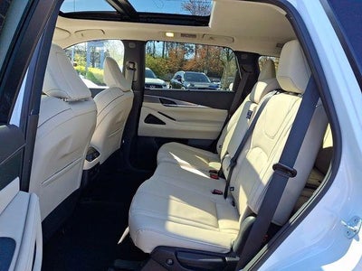 2023 INFINITI QX60 LUXE AWD