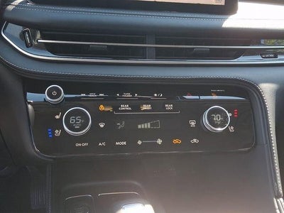 2023 INFINITI QX60 LUXE AWD