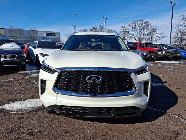 2023 INFINITI QX60 LUXE AWD