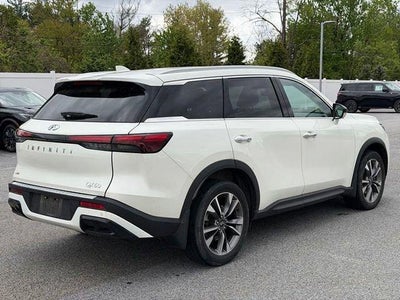 2023 INFINITI QX60 LUXE AWD