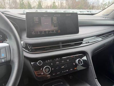 2023 INFINITI QX60 LUXE AWD